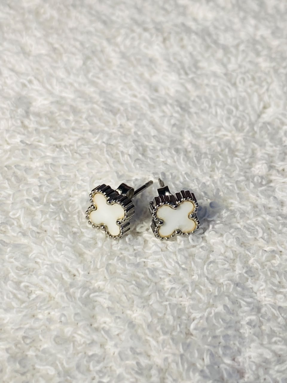 18K Gold Plated Anti-Tarnish Clover Stud Earrings (1 Year Color Guarantee)
