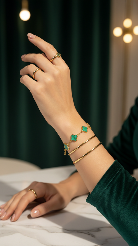 Royal Emerald Clover Bracelet – Gold & Malachite Green